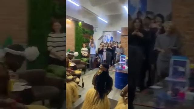 Африканская шоу-группа на любой праздник смотреть онлайн