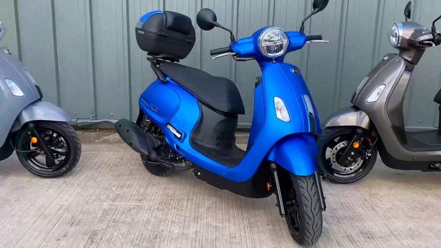 The new SYM Fiddle 125cc Euro 5 Scooter, exclusive first in depth look смотреть онлайн
