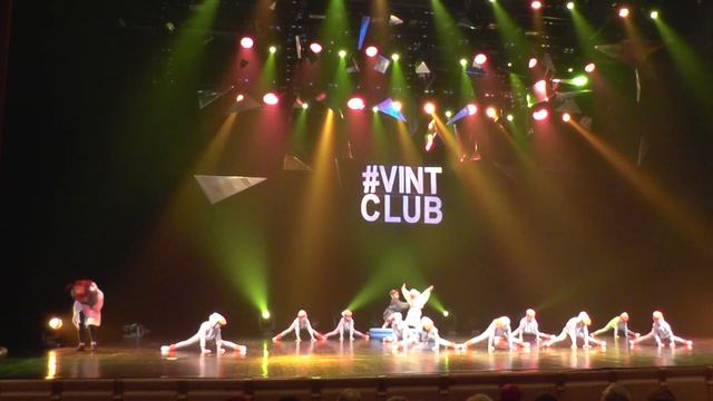 Цвет настроения... 2019 - Крутышки - Два веселых гуся (руководитель Евгения Шуляк) смотреть онлайн