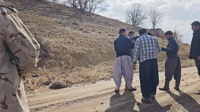 Unexpected Heroes: A Documentary of Saifullah and Arad's Selflessness in the Face of Adversity смотреть онлайн