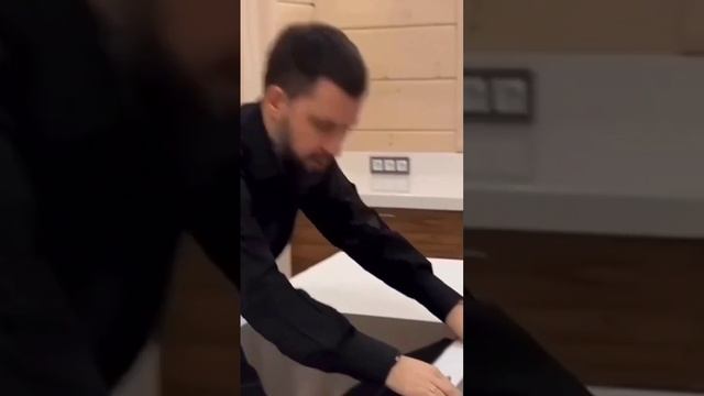 Вытяжка встроенная в остров #дизайнинтерьера #дизайн смотреть онлайн