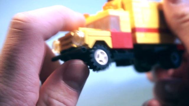 Грузовик аварийной службы ГорГаз на базе ЗиЛ 130 из Лего / LEGO ZiL 130 смотреть онлайн