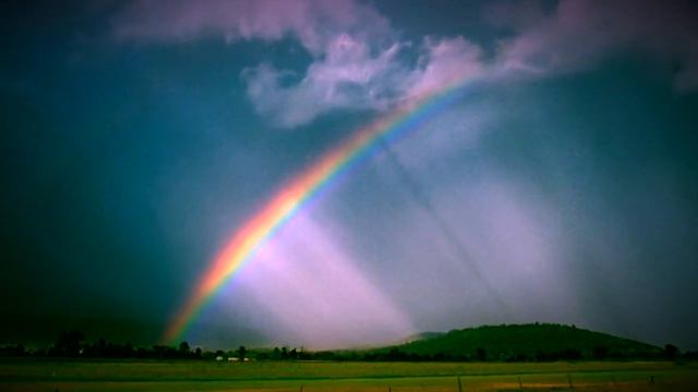 Стихотворение для души! «КОГДА ТЫ ПРОСНУЛАСЬ» (Читает Автор Анна Юркин) смотреть онлайн