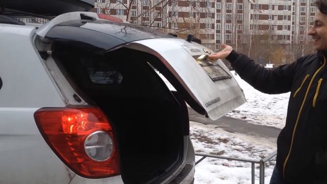 Попытка заменить газовые упоры задней двери смотреть онлайн