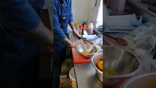 Утка в апельсиновым и малиновым соусом!! смотреть онлайн