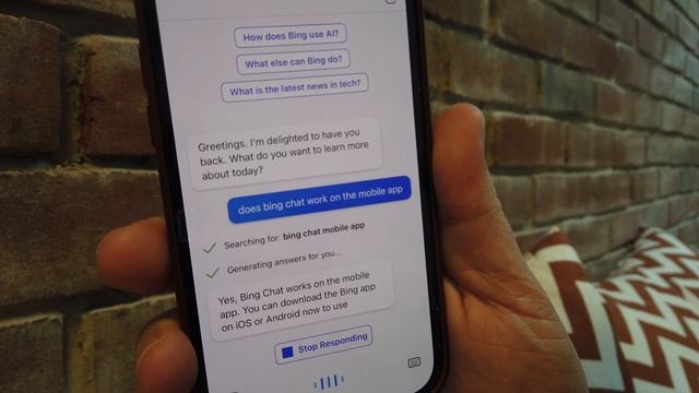 Bing Chat On iOS mobile app смотреть онлайн