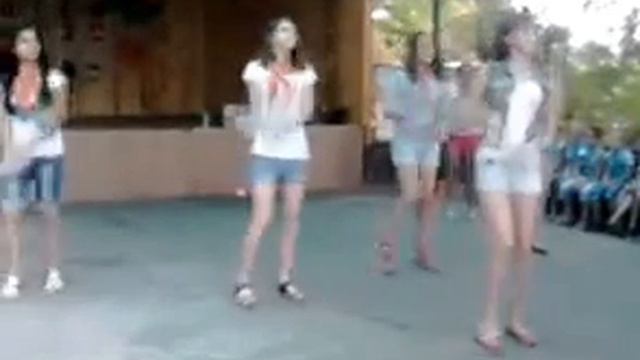 Девчонки танцуют в лагере! смотреть онлайн