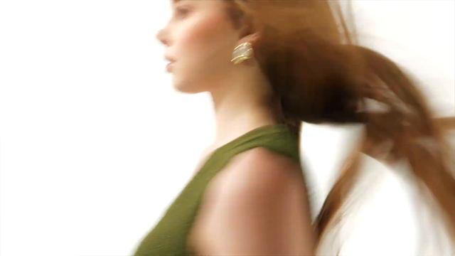LOOKBOUTIQUESTORE x YOGIE PRATAMA смотреть онлайн