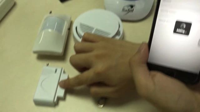 Saful wireless wifi Ip camera monitor for security with alarm sensor смотреть онлайн