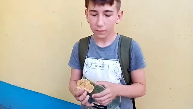 ШКОЛЬНИК ВЫИГРАЛ КОЛОНКУ.ЖЕСТЬ смотреть онлайн