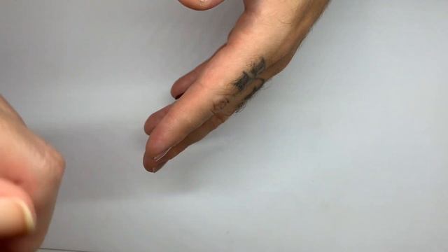 Essence Shine Last GO! [Swatch on Real Nails] смотреть онлайн