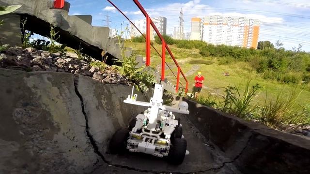 LEGO Technic Off-Road Truck Тест-Драйв смотреть онлайн
