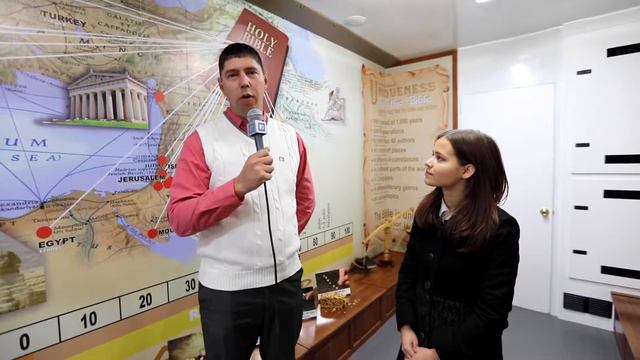 Впечатления людей о выставки Библии Shakopee, MN 2016 смотреть онлайн