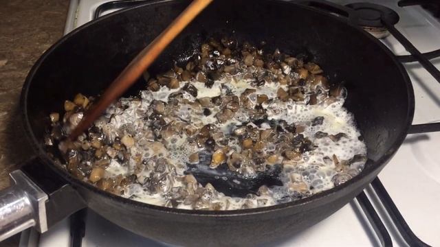 Свиные отбивные с грибами. Вкусные, сочные, мягкие смотреть онлайн