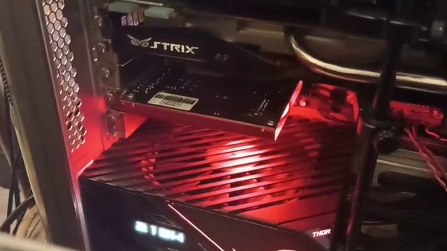 Блок питания Rog Thor 1200 включение охлаждения без нагрузки. смотреть онлайн