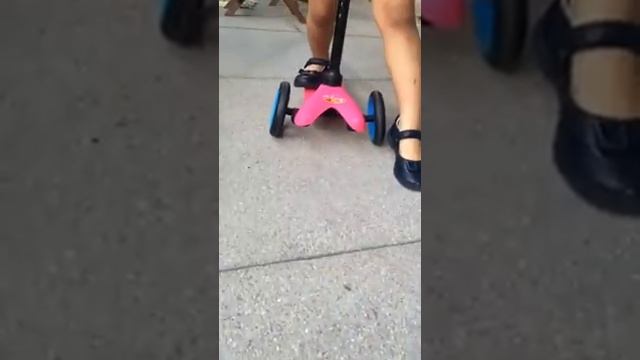Micro sport mini squeak смотреть онлайн