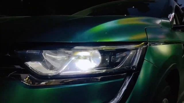 Renault Koleos-low configuration upgrade to high configuration. Let's have a look at its performanc смотреть онлайн