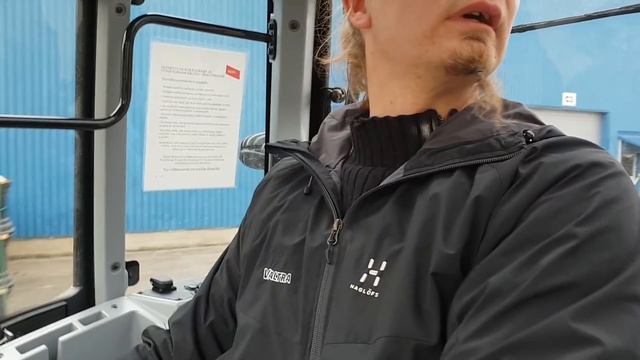 VALTRA HiTech, Active, Versu and Direct explained смотреть онлайн