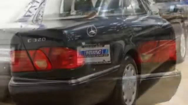 1996 Mercedes-Benz E320 E320 Sedan - St Charles, IL смотреть онлайн