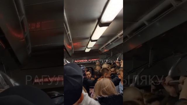 Санкт-Петербург, случай в метро. (Россия) смотреть онлайн