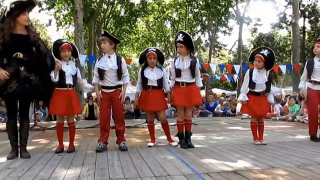 Русская школа в Барселоне "Золотой ключик" смотреть онлайн