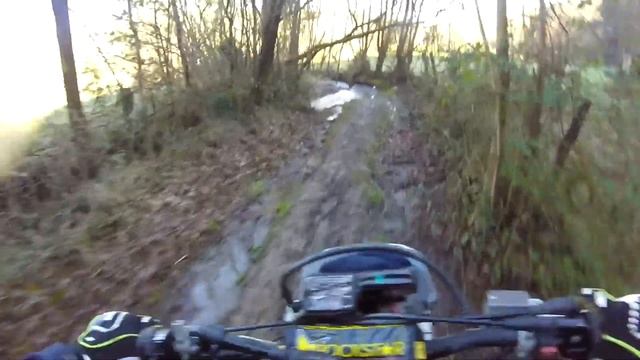 Honda XR 400 vs Suzuki LTZ 400 // Enduro #3 смотреть онлайн