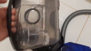 Bosch GL-20 vacuum cleaner.