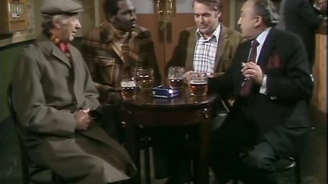 Love Thy Neighbour 1 Reggie Broadcast 2 January 1975 смотреть онлайн