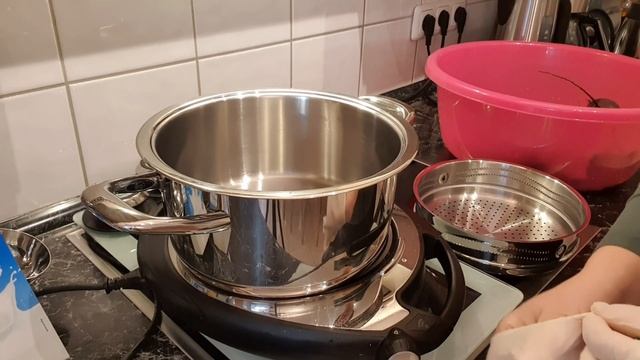 Сын выехал. Распаковка посылки. Тестирую тёрку. Заморозка свёклы. смотреть онлайн