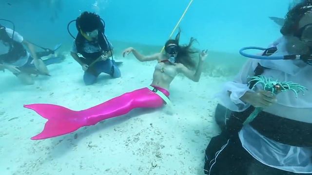 10 Most Weird Festivals Around The World смотреть онлайн