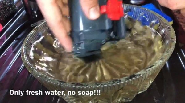 How to clean the coffee maker Delonghi super-automatic espresso coffee machine ESAM 3000 Magnifica