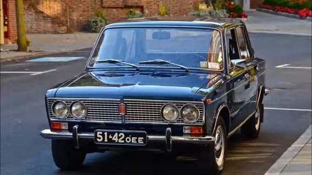 Я помню, старый дом и дым над крышей смотреть онлайн