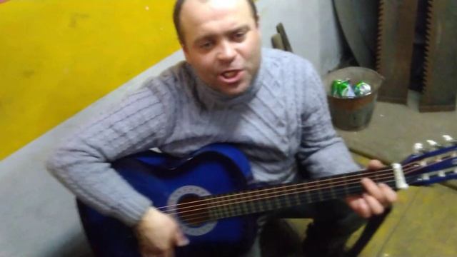Денис Бутусов. На гитаре. Отлично спел смотреть онлайн