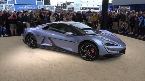 НОВАЯ подвеска BYD Yangwang U9 Подпрыгивает, вращается на месте и на трассе Goodwood FOS 2024