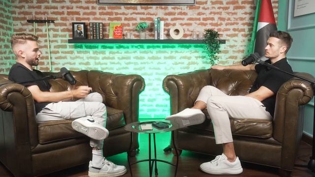 20 Year Old 6 Figure Entrepreneur Who Works With Steven Bartlett - Tom Lewis - Young Leader Podcast