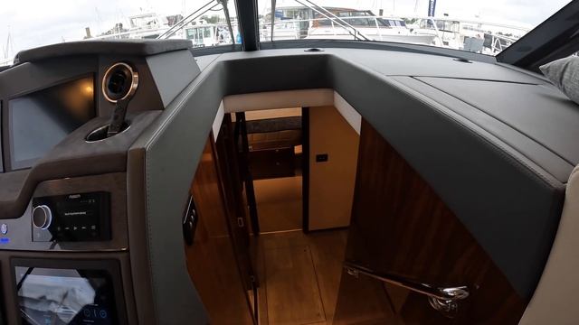 Inside a $1,600,000 Sport Yacht | Riviera 4800 Sport Yacht Platinum Edition Walkthrough смотреть онлайн