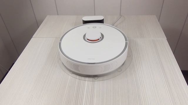 Обзор Xiaomi Roborock моющий робот пылесос - 2 поколение Sweep One смотреть онлайн