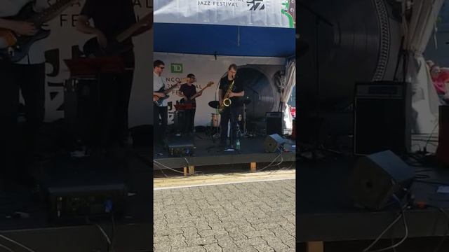 Black Top Blues Band - Just a little Bit (Magic Sam Cover) смотреть онлайн