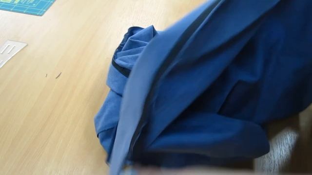 Последовательность обработки английского воротника Обрачиваем борт подбортом смотреть онлайн