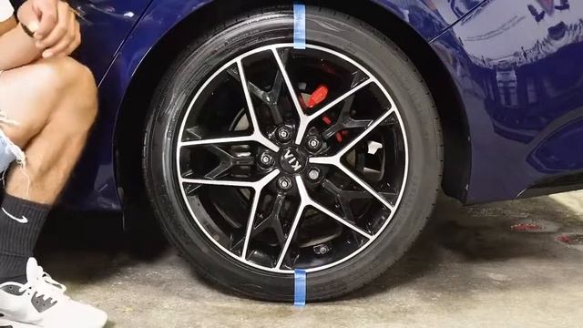 Chemical Guys Tire and Trim Gel for Plastic and Rubber, Restore and Renew Faded Tires, Trim, Bumper смотреть онлайн