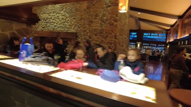 ВЕЛИКОЛЕПНЫЕ ОТЕЛИ ПАРИЖСКОГО ДИСНЕЙЛЕНДА смотреть онлайн