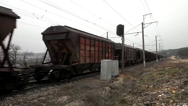 Сплотка электровозов ВЛ80 с грузовым поездом. Перегон Новороссийск-Гайдук смотреть онлайн