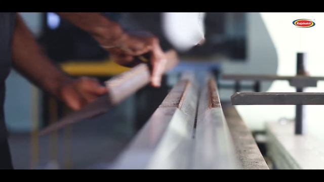 Hydraulic Press Brake Machine Sheet Bending Machine -NC Controller смотреть онлайн