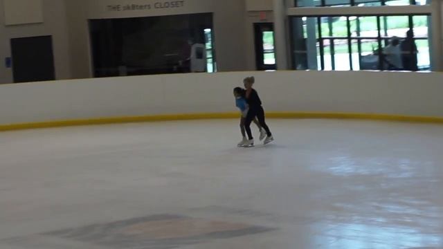 Baby Blues Ice Dance смотреть онлайн