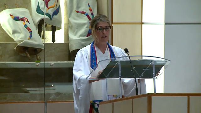 Sh’ma Koleinu & Listening to our Internal Moral Compass смотреть онлайн