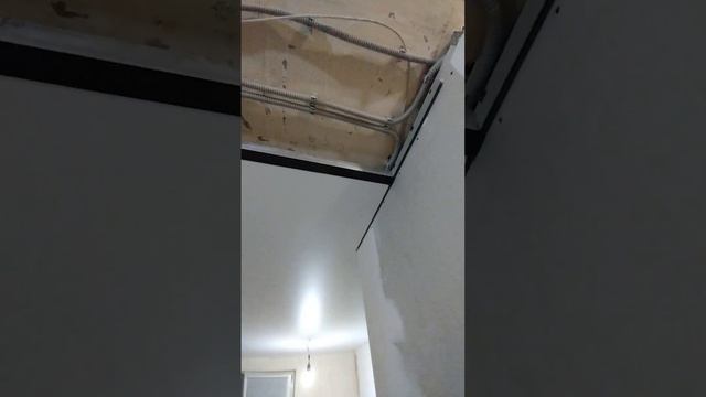 натяжной потолок на кухню #натяжнойпотолок #световыелинии смотреть онлайн