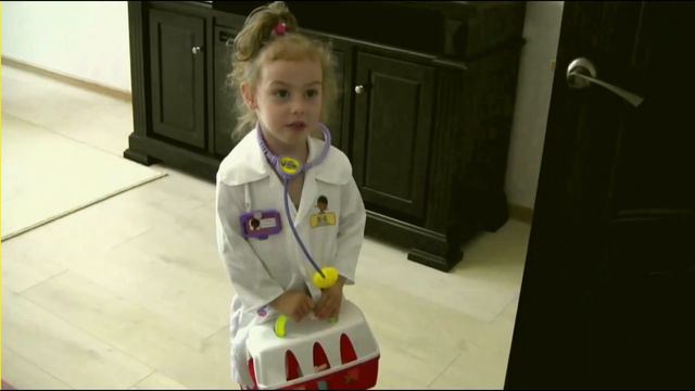 Доктор Сандра Маска болеет Детское видео/Dr.Sandra heals the Mask Johnny Johnny, yes papa Kids vide смотреть онлайн