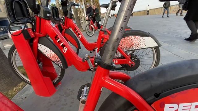 Барселона на велосипеде. Как взять велосипед в аренду? Декабрь 2020 смотреть онлайн