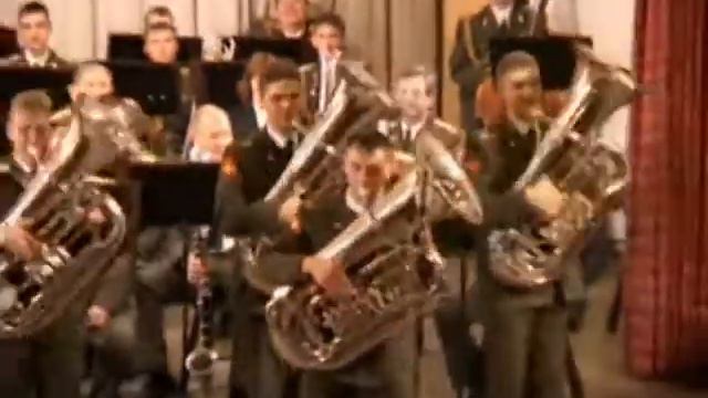 Александр Гилев TUBA BAND.mpg
