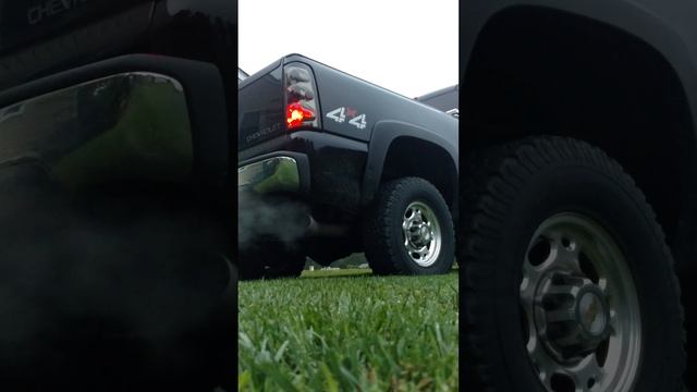2001 Silverado 2500HD 6.0L with MagnaFlow Exhaust смотреть онлайн